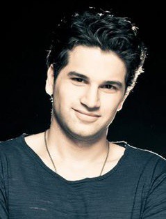 Emil - Voz / Guitarra